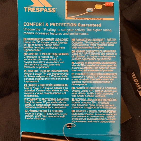 Child’s TRESPASS WINTER JACKET.  New. Size 5/6. - Picture 8 of 11